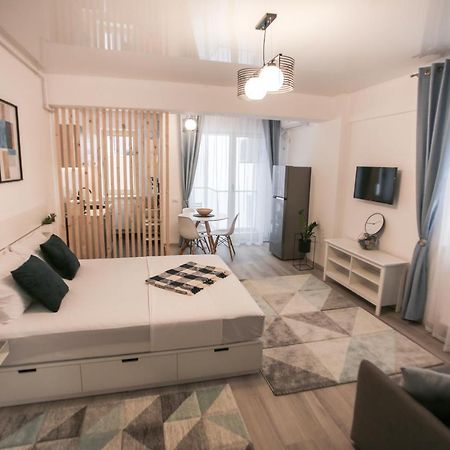 Premium Studios Mamaia Nord - Marea La 50M Năvodari Zewnętrze zdjęcie