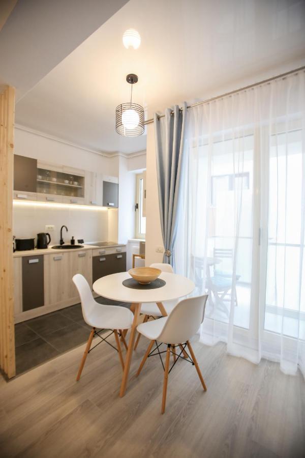 Premium Studios Mamaia Nord - Marea La 50M Năvodari Zewnętrze zdjęcie
