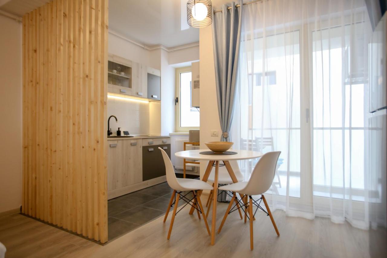 Premium Studios Mamaia Nord - Marea La 50M Năvodari Zewnętrze zdjęcie